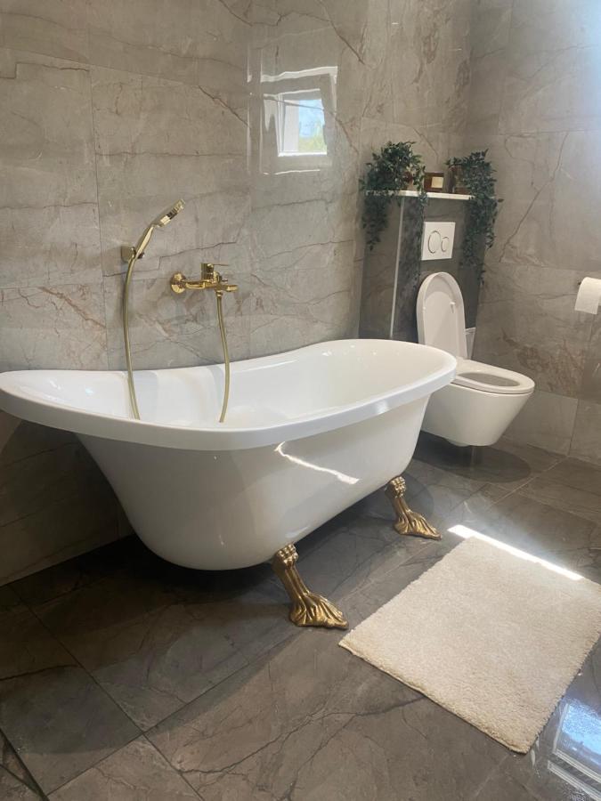 M&M Spalato Residence Солин Екстер'єр фото